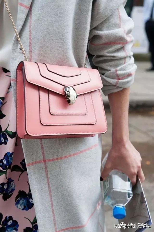 宝格丽bvlgari白色包,宝格丽带钻包包必买经典款