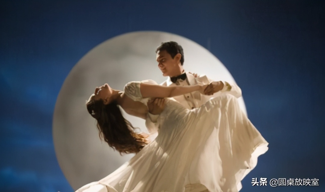 十部爆笑喜剧推荐专治各种不高兴,推荐15部爆笑喜剧电影