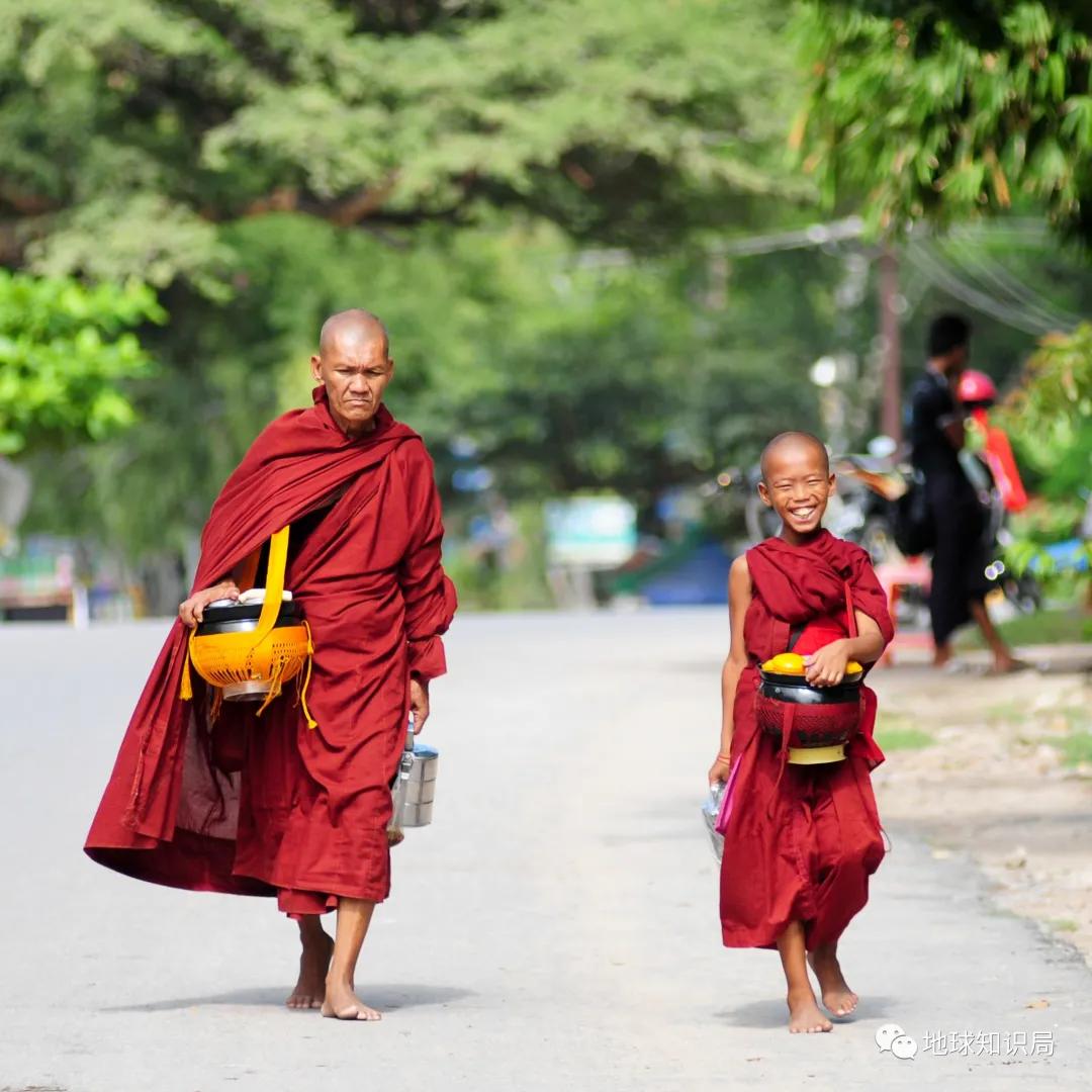 缅甸佛教的经济来源,缅甸佛教文化常识