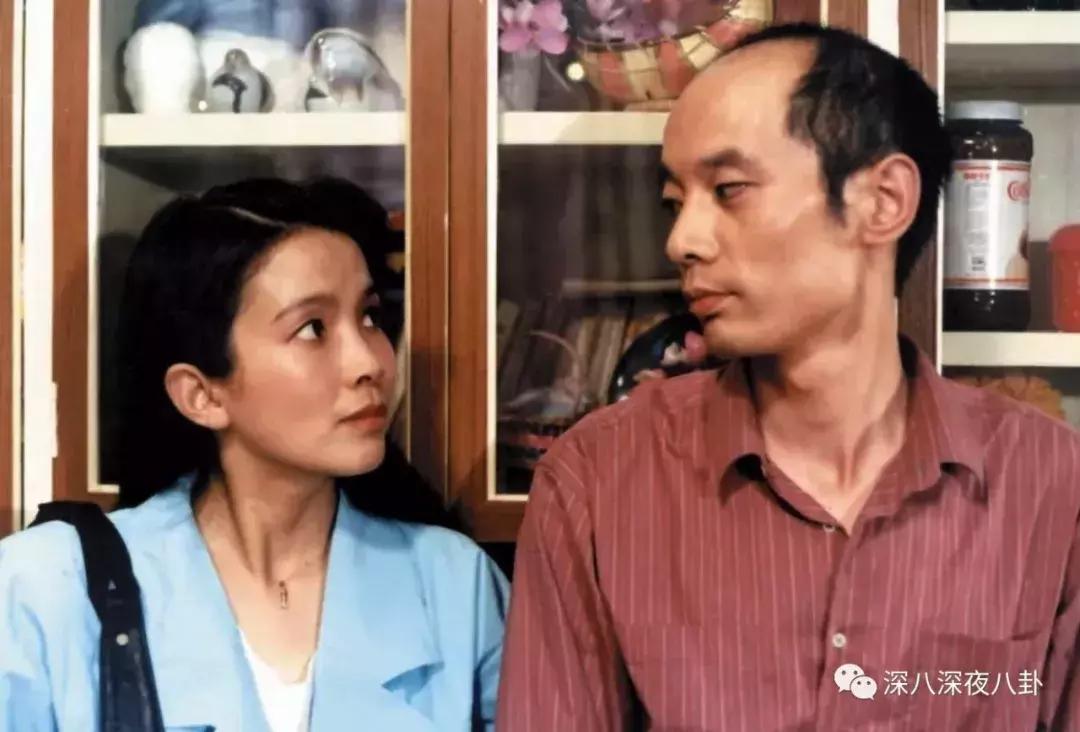 葛大爷回看以前的比赛,葛大爷下班时候的日常