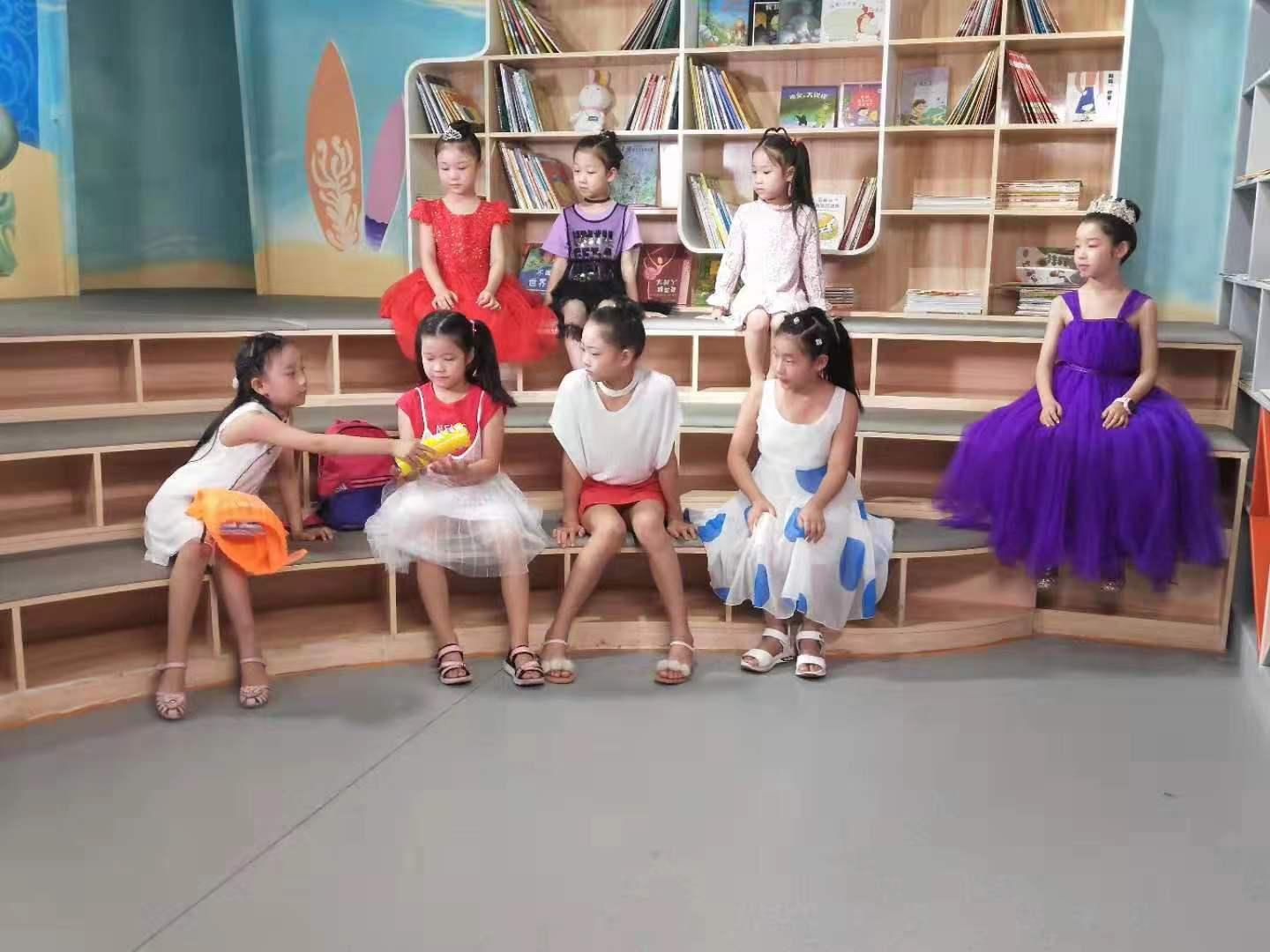 儿童励志电影小戏骨之《我们的童年时光》圆满杀青