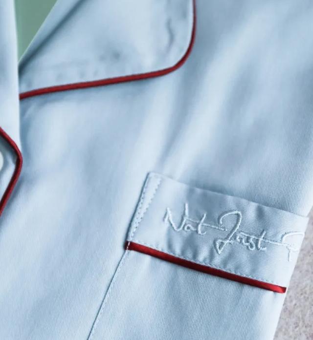 如何挑选真正的真丝睡衣,必买的几款睡衣