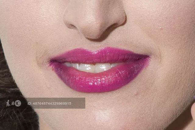 EIGSHOW丨鞠婧祎、李艺彤的仙女春夏妆容能让你美出新高度！