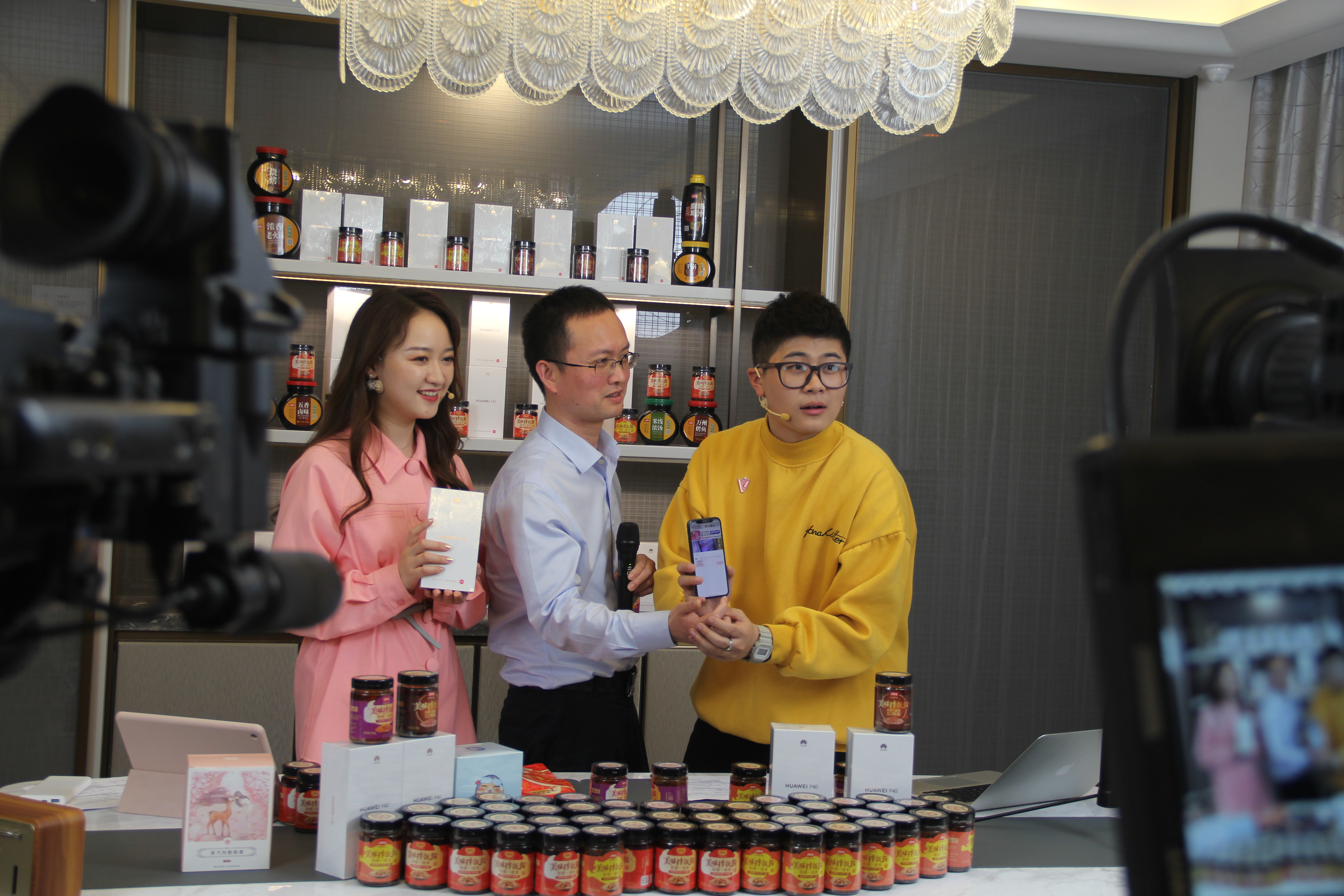 零粉启动强势霸屏——浙江之声“每天努力丁点儿”“弹射”直播首飞登顶