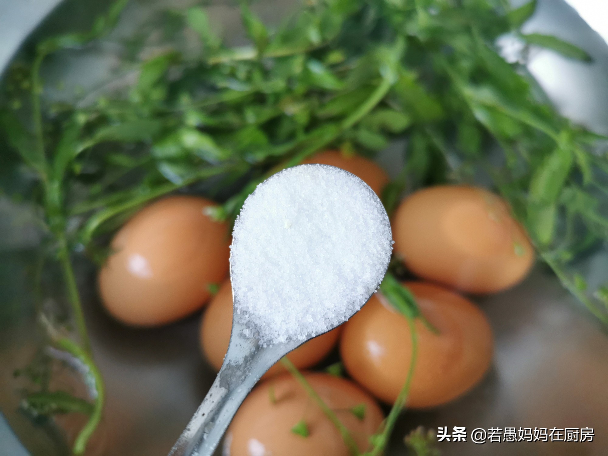 煮鸡蛋不要溏心的煮多久,煮鸡蛋不要蛋清只要蛋黄