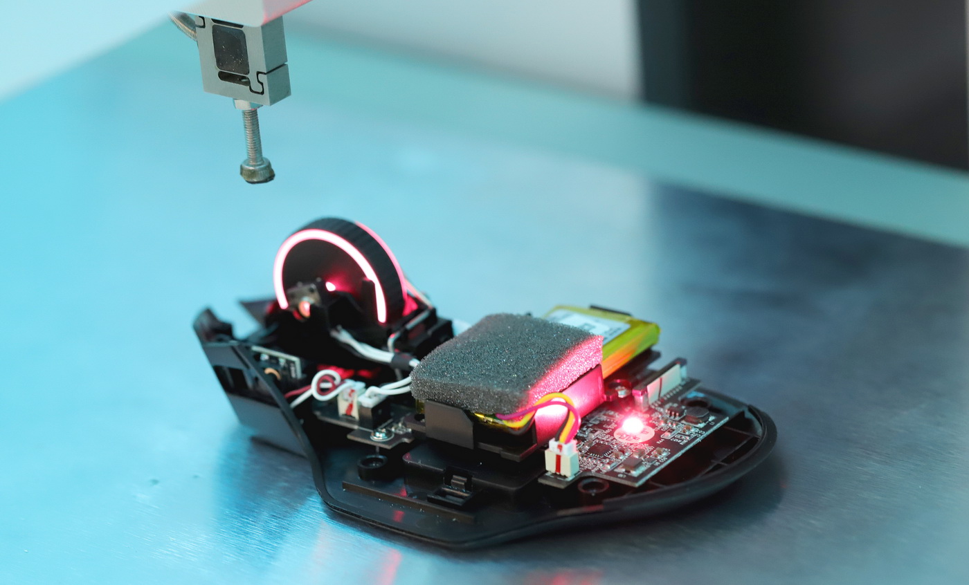 雷蛇巴塞利斯蛇终极版鼠标防滑贴,雷蛇巴塞利斯蛇v3鼠标拆解