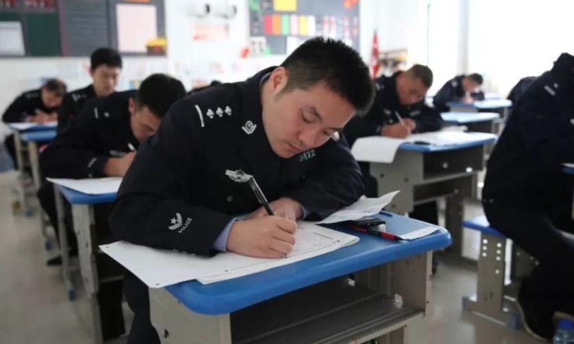 五年专项岗事业编警察报考条件,事业单位招聘警察文职