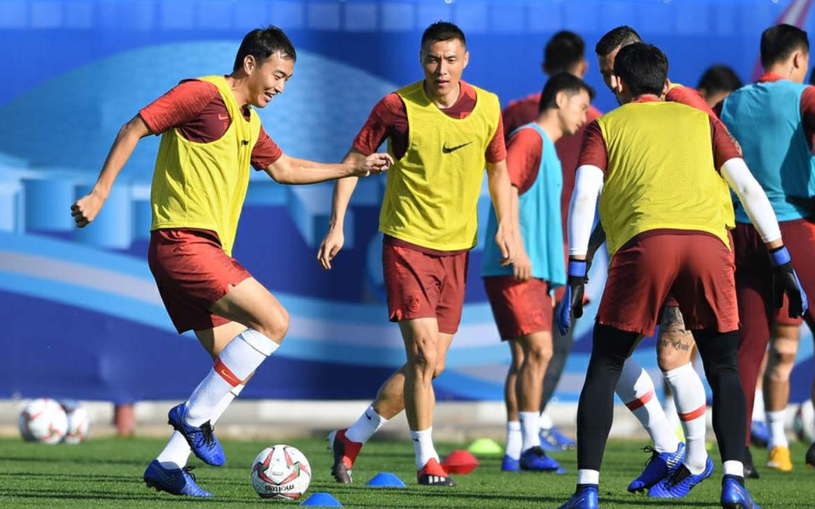 里皮离任后怒批国足风雨同路,里皮解决国足的三大问题