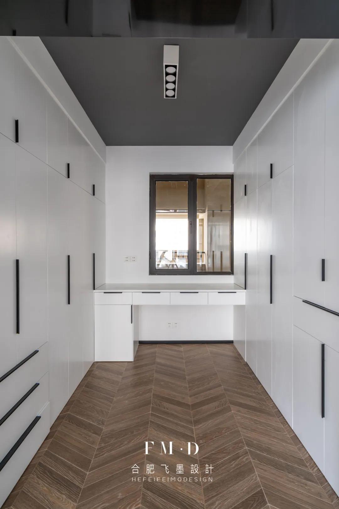 30平长方形主卧房间带衣帽间布局,衣帽间最佳布局图