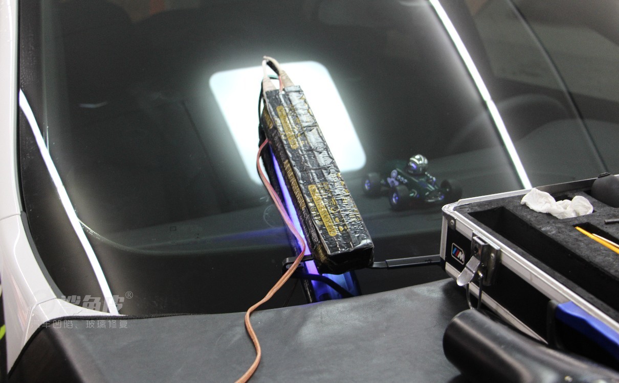 玻璃修复液可以防止裂纹延伸吗,三亚汽车玻璃裂纹修复店在哪里