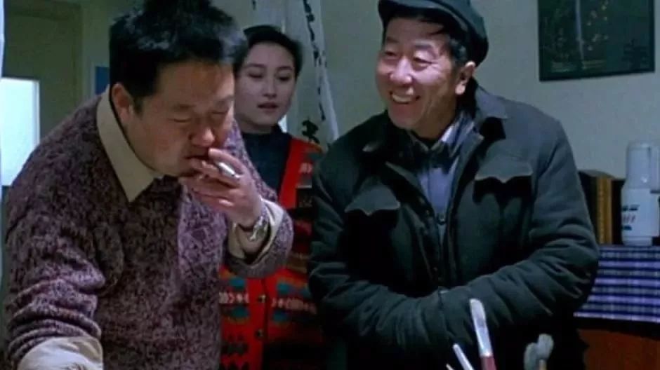 导演界有比张艺谋地位还高的吗,比张艺谋更老牌的导演有谁