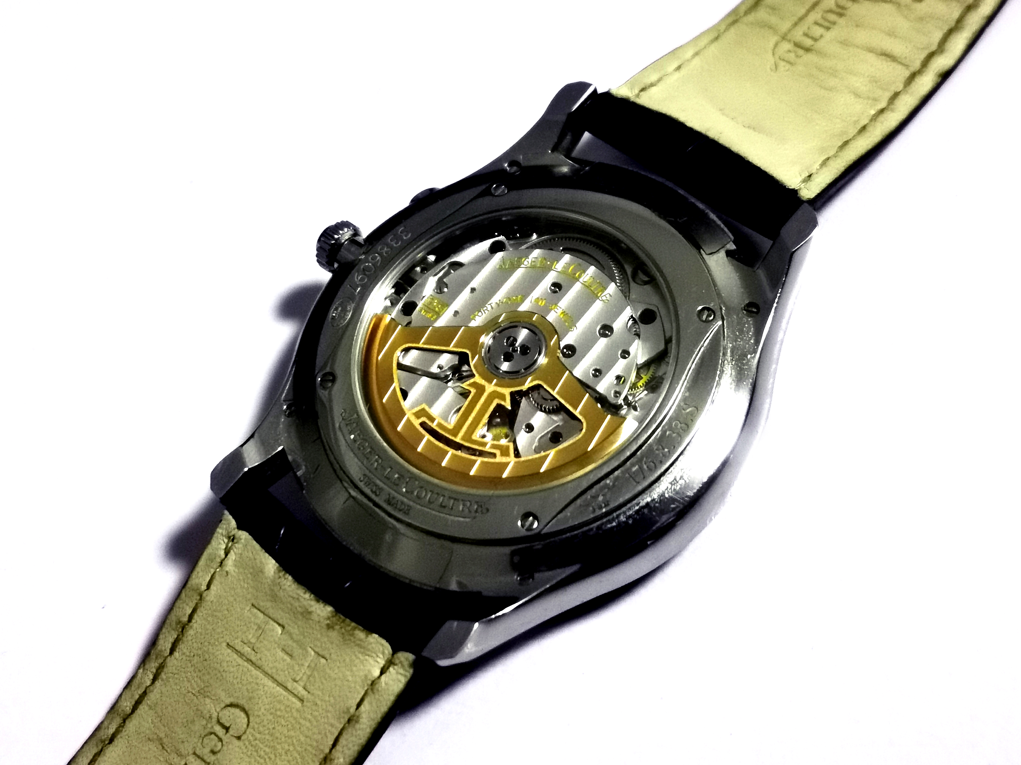 积家小丑和月相哪个更值得入手,花六万多买沃尔沃xc60值吗