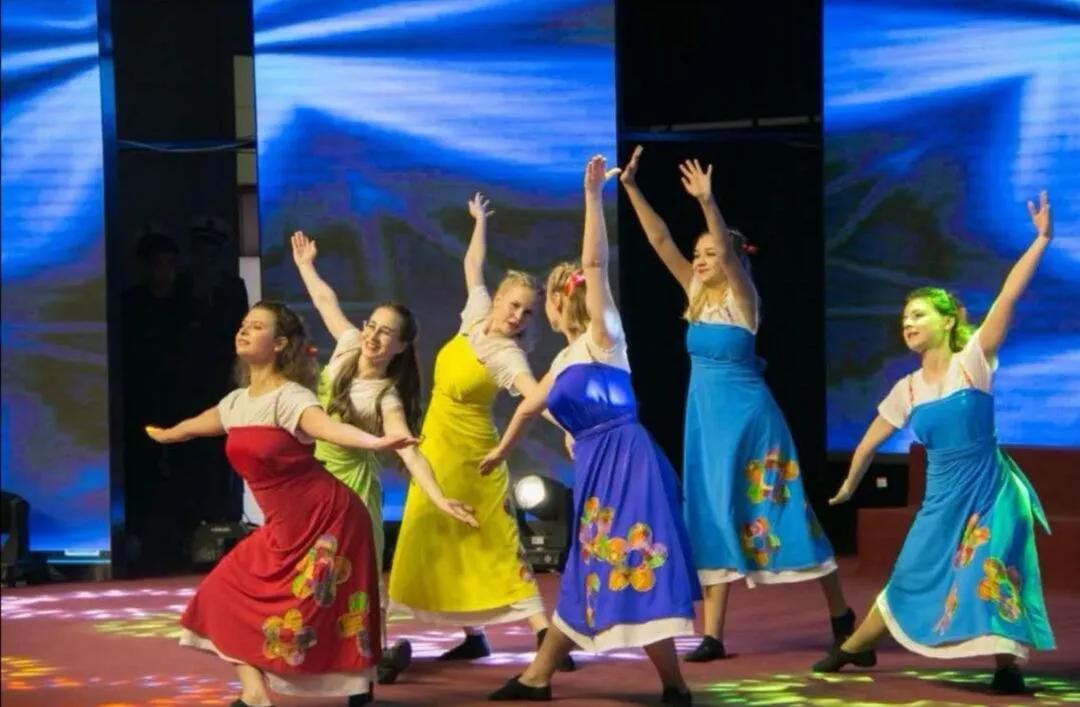 山东理工大学拍毕业照的地方,山东理工职业学院在飞机拍毕业照