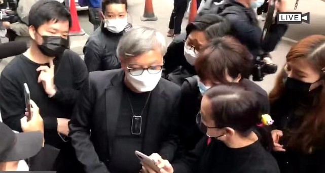 田启文透露取消对吴孟达的追思会,田启文宣布吴孟达去世