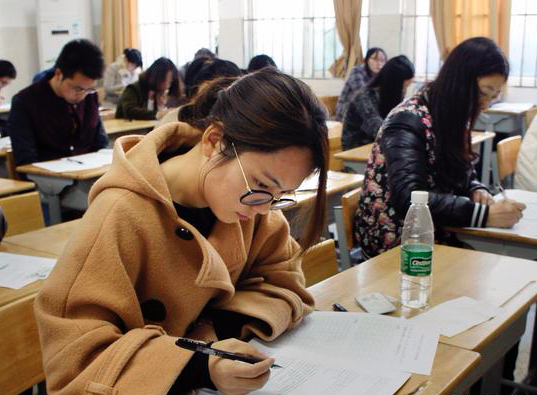 县公务员哪些岗位好考,县里的公务员岗位哪个好