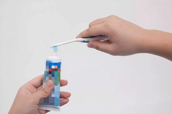 宝宝牙齿长得好防蛀牙最好的方法,宝宝长牙什么时候开始需要刷牙