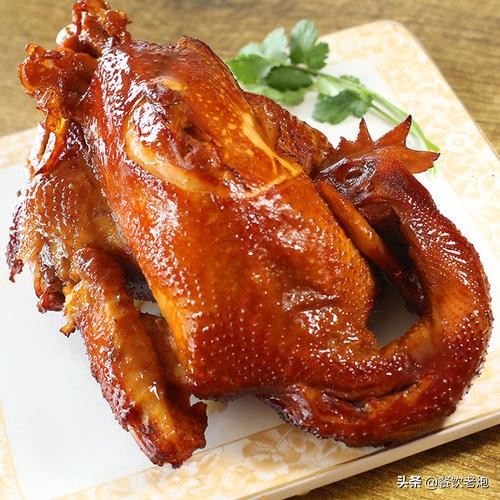 卤水发黑正常吗,卤水卤出来的东西发黑是什么原因