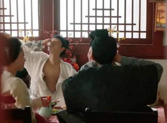 陈瑶的胸肌是真的吗,无心法师陈瑶花絮