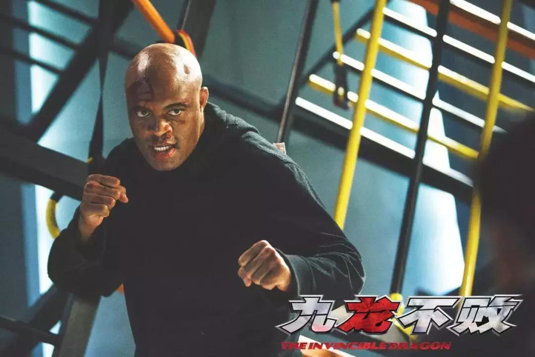 八卦掌vs叶问,张晋八卦掌打翻老外