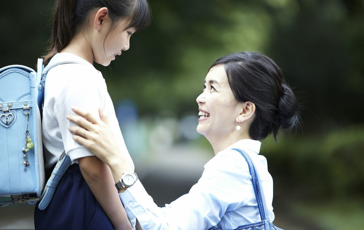 儿子17岁才进入青春期正常吗,孩子14岁到18岁青春期怎么度过