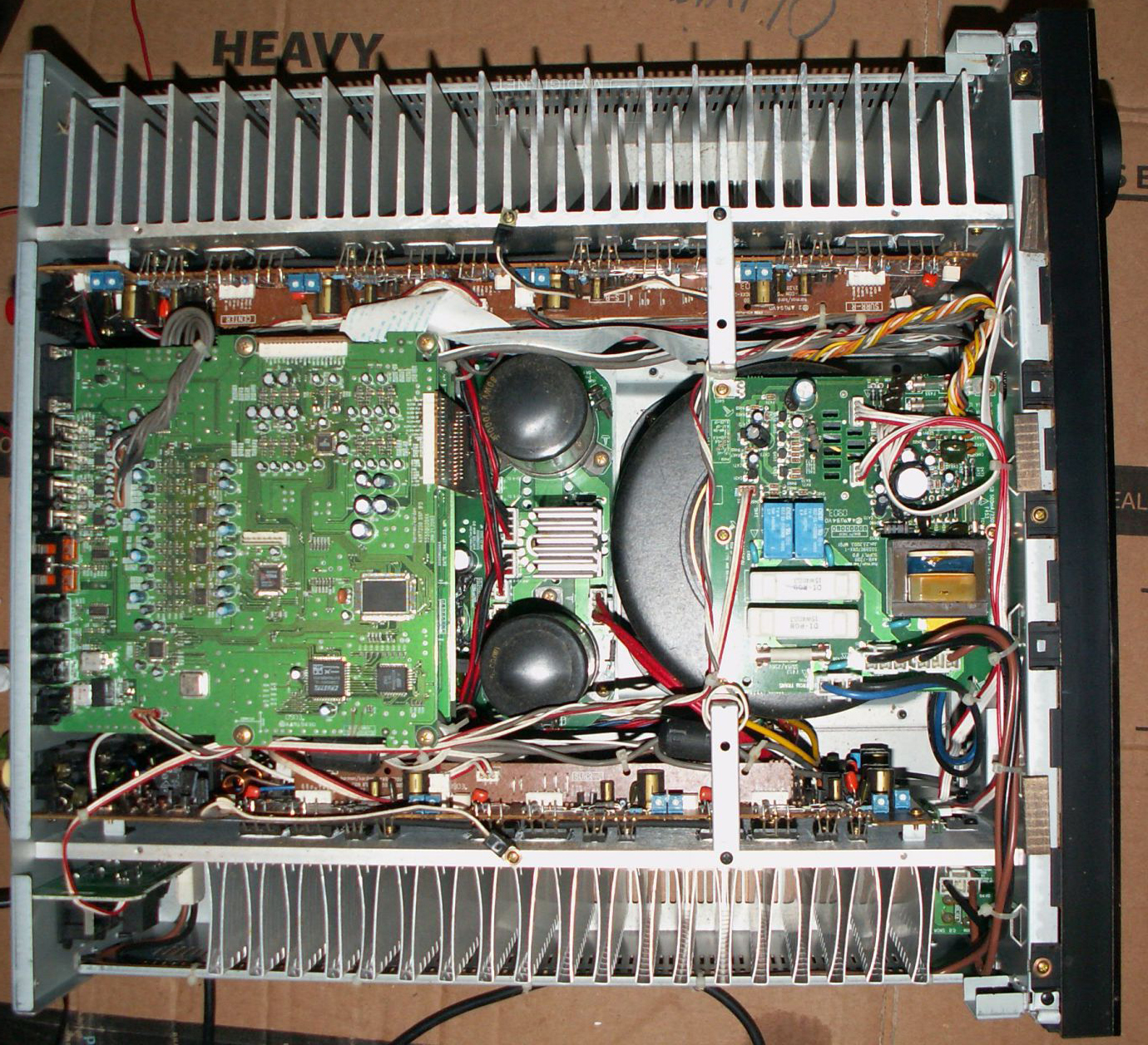 维修一台60多斤的高端影音环绕功放