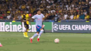 曼联1:3惨败曼城,c罗连场破门曼联逆转取胜