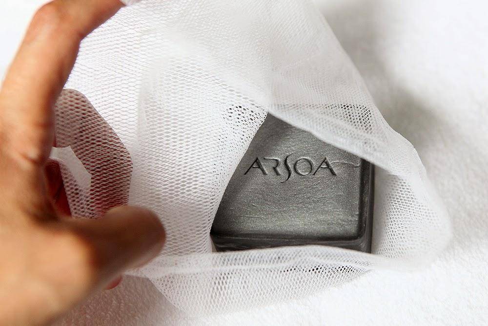 痘痘反反复复又红又疼又痒,痘痘反反复复有一层皮