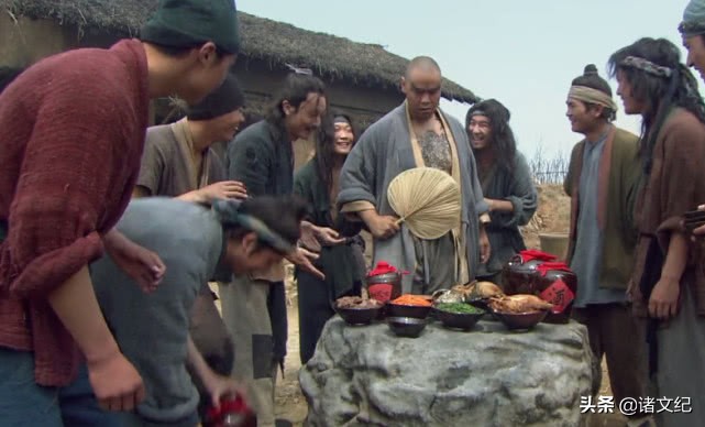 鲁智深倒拔窜天猴,鲁智深双夺宝珠寺看出他的性格