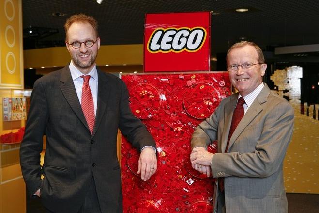 最大的积木玩具制造商,全球最大的玩具制造商