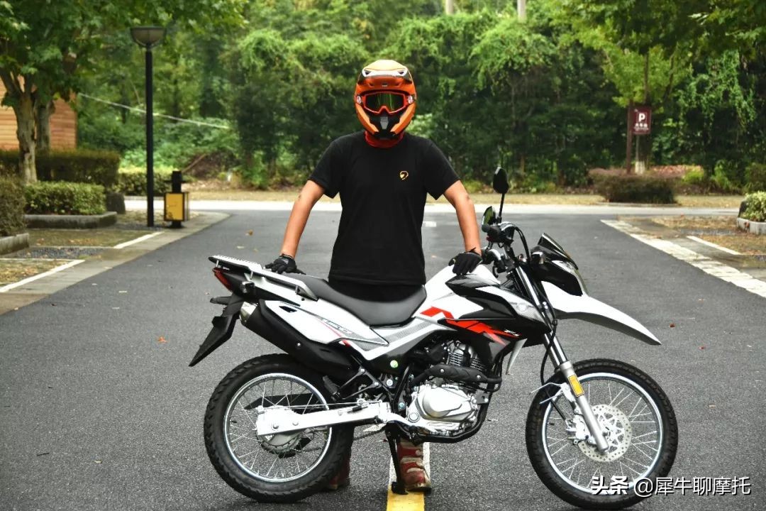 豪爵nk150s越野视频,豪爵nk150s越野摩托车试驾