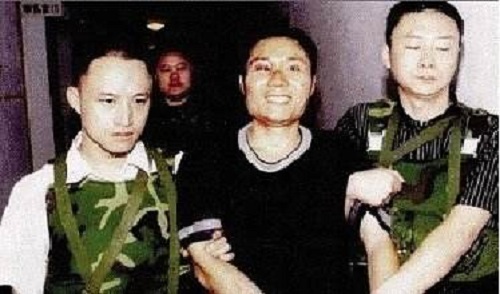 揭秘中国第一悍匪张君,中国第一悍匪张君被谁抓的