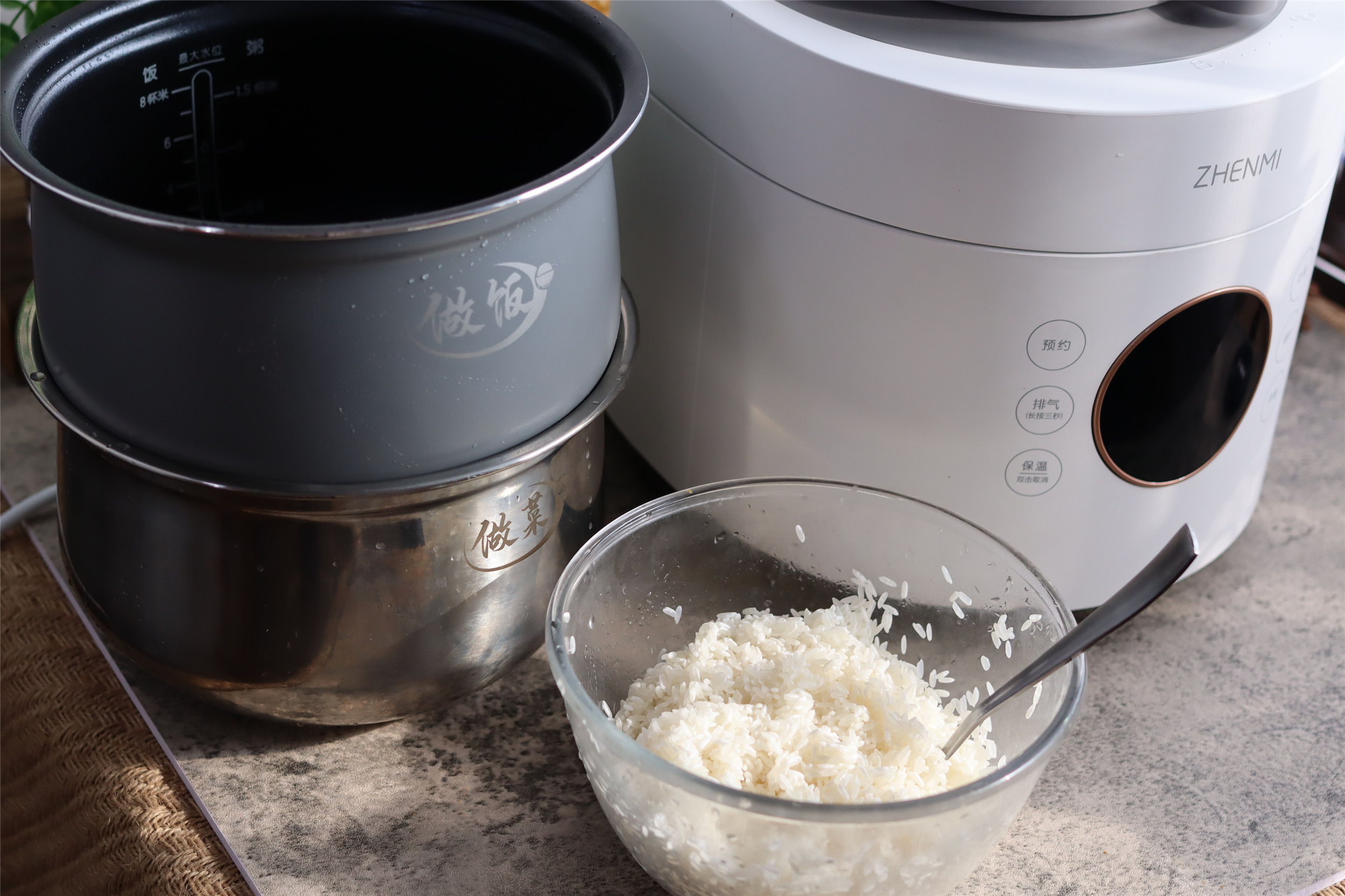 煮米饭怎么蒸米才会又快又好吃,蒸米饭放少了水怎么办教你一招