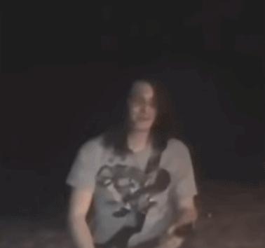 搞笑gif动图滑倒,不小心摔倒的gif搞笑