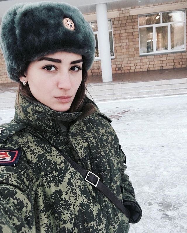 俄罗斯女兵的服饰,俄罗斯现代女兵制服图片大全