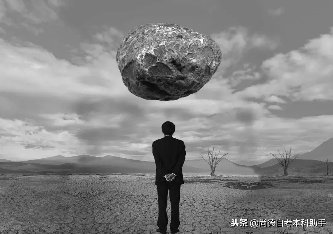 他只有初中文凭却成为数学家,他只有中专学历却逆袭成为博士