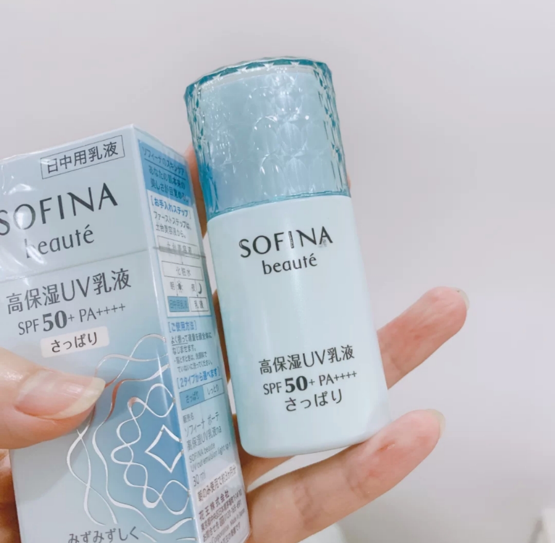 今年最火的防晒霜推荐女,夏季必备的三款防晒霜畅销第一名