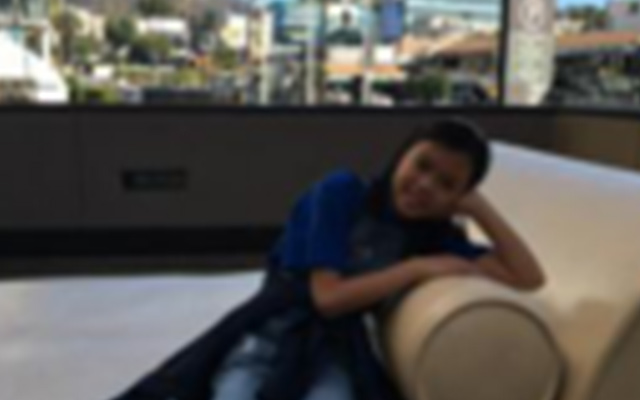 一家三口去美国被拒签的机会大吗,一家四口美国签证