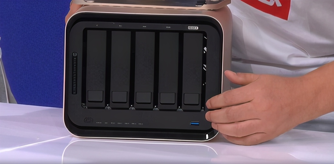 联想个人云存储x1教程,联想x1云存储重新配网