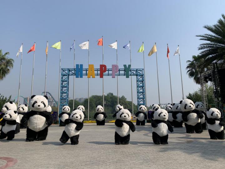 成都欢乐谷儿童能玩的项目,成都儿童游乐场室内欢乐谷