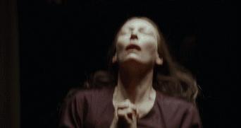 《五十度灰》女主新片，再次挑战大尺度