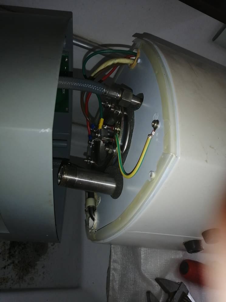 电热水器镁棒螺丝锈死怎么办,电热水器镁棒锈死拿不下来