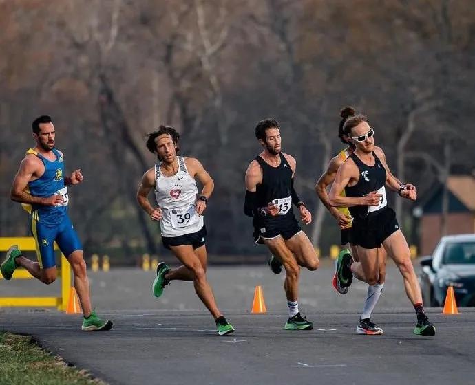 跑步肩膀痛练什么,跑步后肩膀酸痛怎么回事