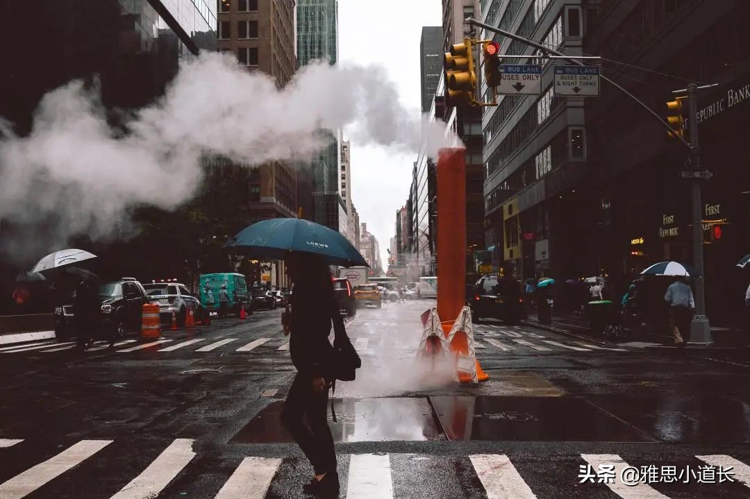 抵御大雨用英语怎么说,突降大雨用英语怎么说