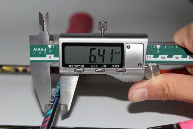 进攻型羽毛球拍10大排名,进攻型羽毛球拍推荐排行榜前十名