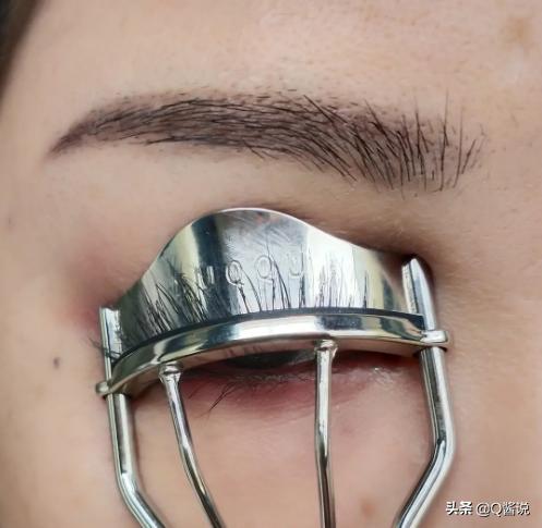 电动睫毛夹太阳花睫毛,如何把睫毛夹成太阳花睫毛