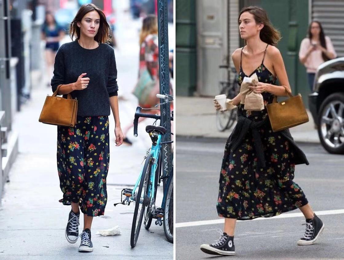 夏季女明星都爱抢着穿碎花裙,女明星红色碎花裙街拍