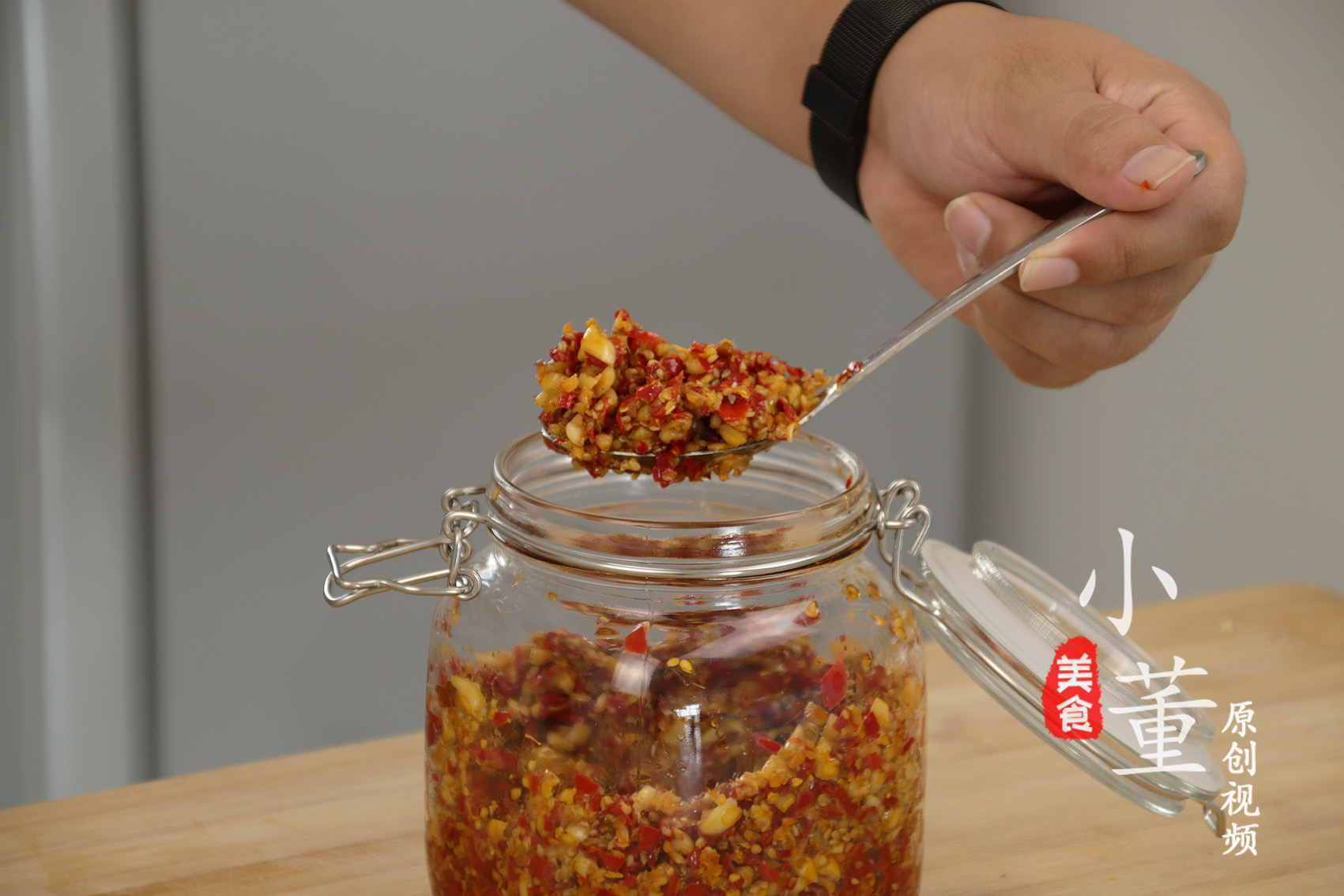 辣椒酱不容易坏的方法,辣椒酱制作方法长期存放超辣