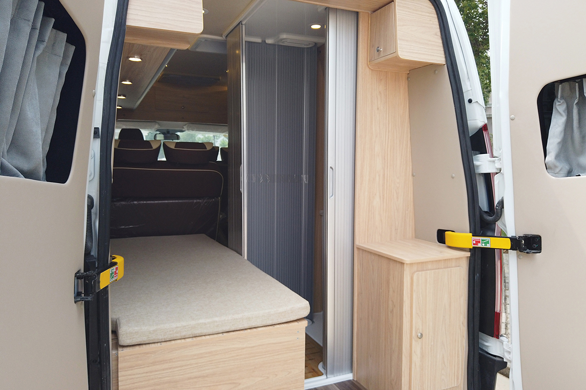 19江铃福特全顺多少钱,19.98万新全顺房车价格