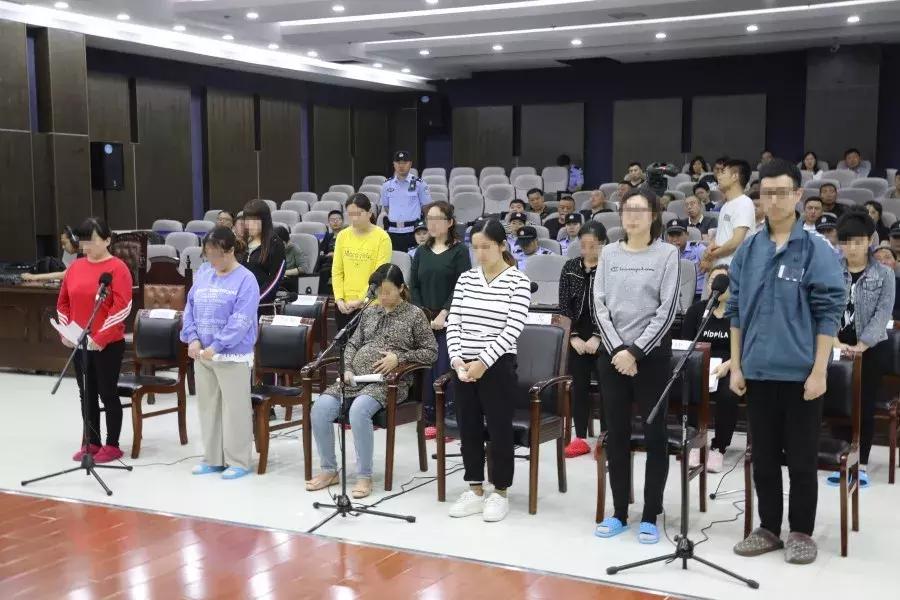 进口*肥药减**竟是“果蔬粉+利尿剂”！微商被判刑且公开道歉