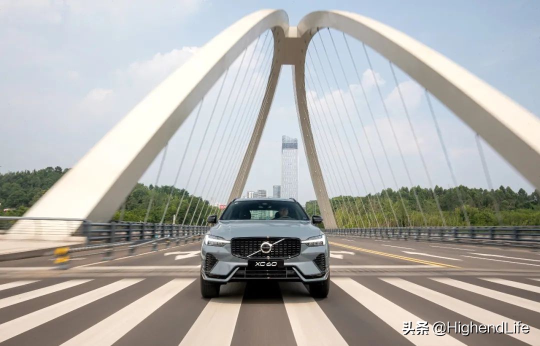 成都沃尔沃xc603.0t,成都沃尔沃s90试驾